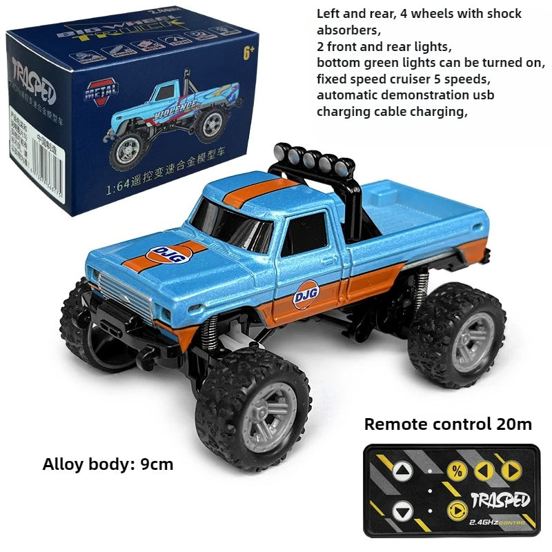 RC Monster Truck Tout-Terrain 1/64 — Mini Voiture d'Escalade Modèle Alliage 2.4G, Télécommande, Véhicule Électrique