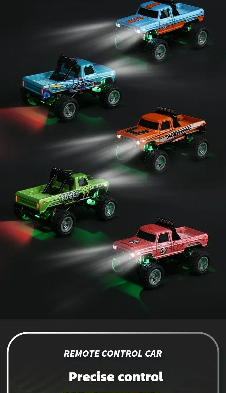 RC Monster Truck Tout-Terrain 1/64 — Mini Voiture d'Escalade Modèle Alliage 2.4G, Télécommande, Véhicule Électrique